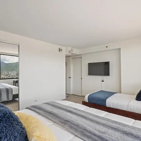 Hawaiian Monarch Penthouse 104 By Hawaii Ocean Club Apartment Honolulu Exterior photo