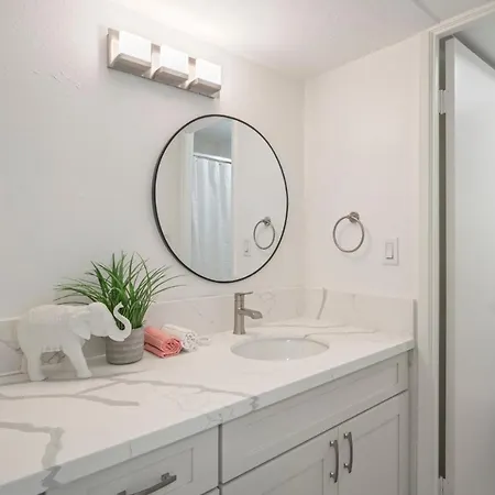 Hawaiian Monarch Penthouse 104 By Hawaii Ocean Club Apartment Honolulu Exterior photo
