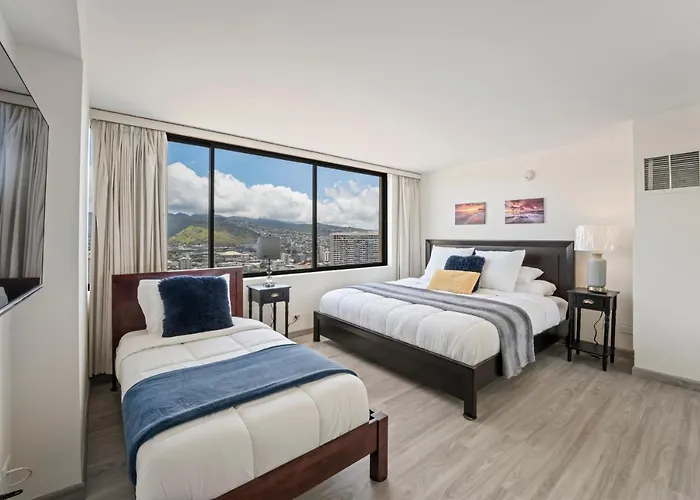 Hawaiian Monarch Penthouse 104 By Hawaii Ocean Club